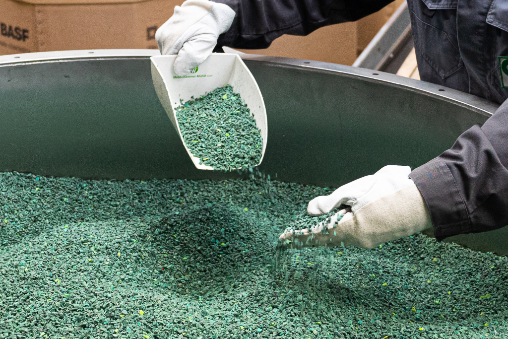 Regrind - washed - from green Bosch power tool housings